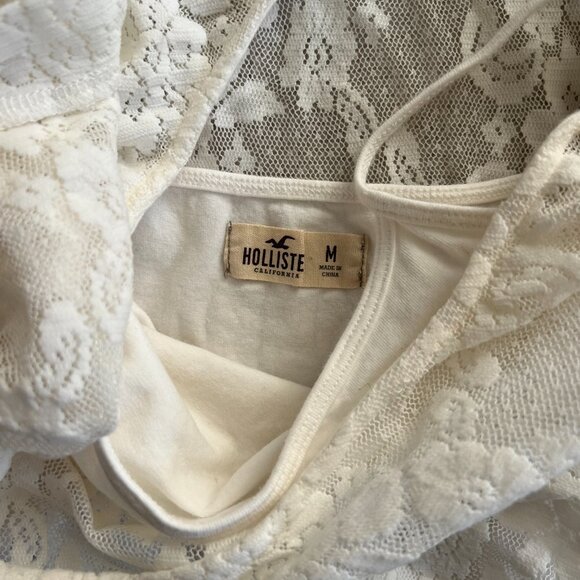 Hollister White Lace Lined Mini Dress, in size M 🤍 - Picture 2 of 4